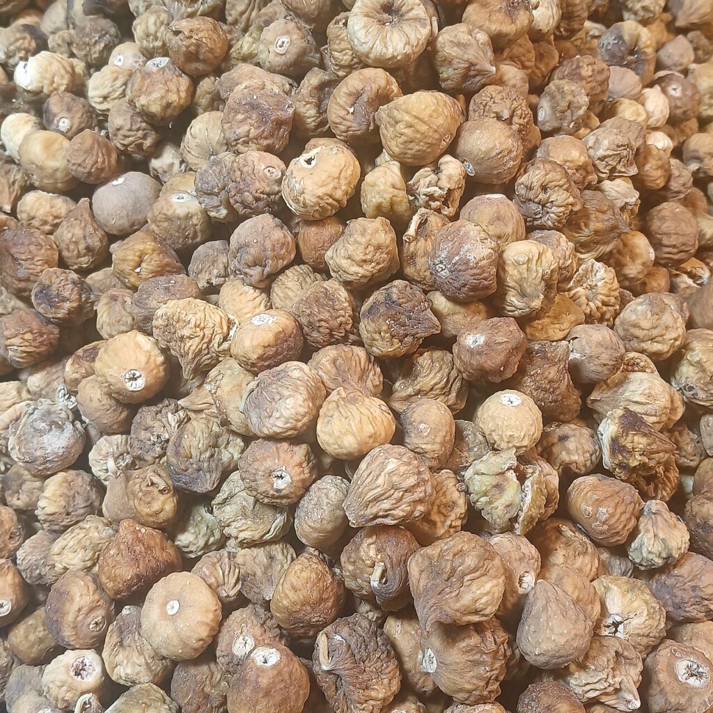 A heap of dried figs
