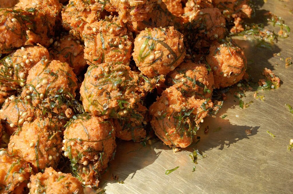 Chili Cheese Pakoras – 3 Ways to make your Iftar Pakoray different and appetizing!